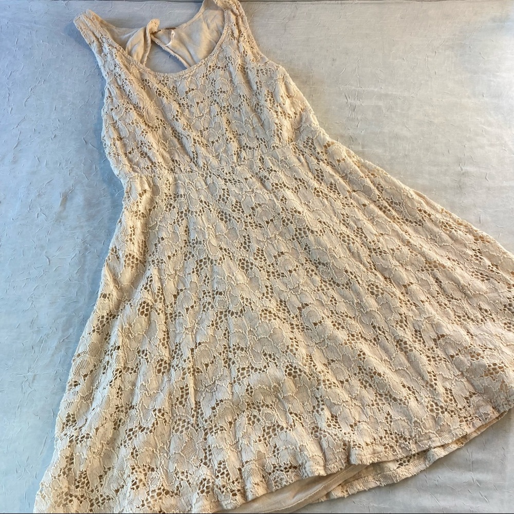 Free People Cream / Off White Lace Open Back Boho Chic mini Dress Size Small - Picture 8 of 12